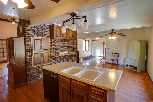 8556 Kee Mac Ln, House other with 2 bedrooms, 2 bathrooms and 3 parking in Alton IL | Image 28