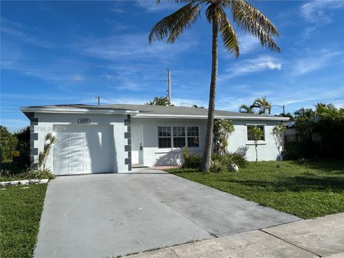 11137 Malayan St, Boca Raton, FL, 33428-3913 | Card Image