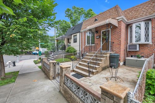 6303 74th St, Middle Village, NY, 11379-1813 | Card Image