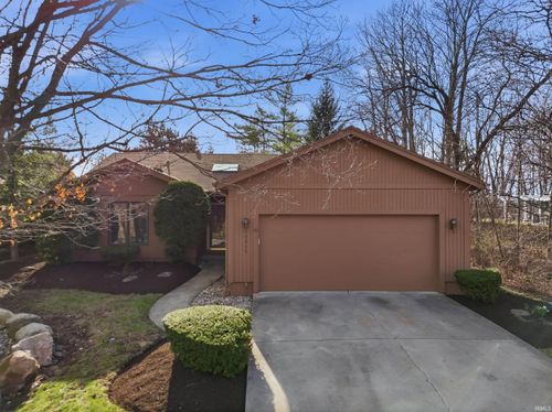 9715 Woodland Rdg E, Fort Wayne, IN, 46804-4777 | Card Image