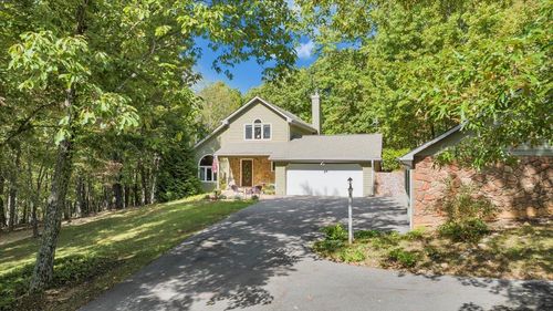 1347 Woodhaven Estates Rd, Blue Ridge, VA, 24064-3139 | Card Image