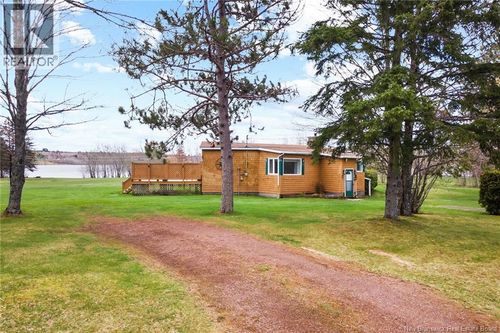1520 Cox Point Rd, Cumberland Bay, NB, E4A2Z7 | Card Image