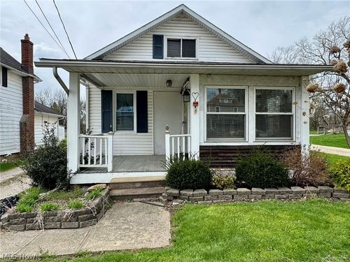 6205 Jefferson Rd, Ashtabula, OH, 44004-7738 | Card Image