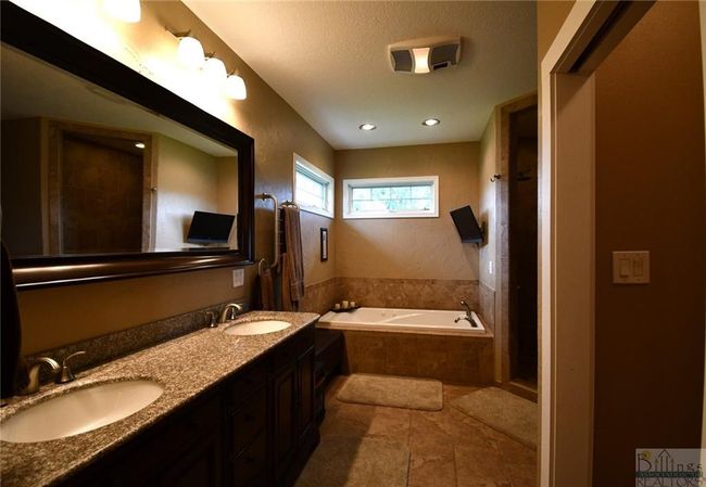 406 Country Club Rd, House other with 6 bedrooms, 5 bathrooms and null parking in Glendive MT | Image 15