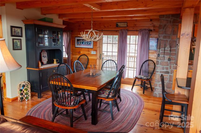 Dining Area | Image 25