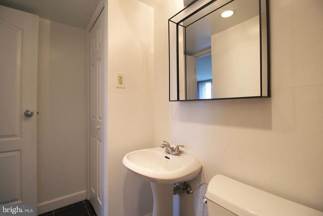 APT-425 - 2500 N Van Dorn St, Condo with 2 bedrooms, 2 bathrooms and null parking in ALEXANDRIA VA | Image 15