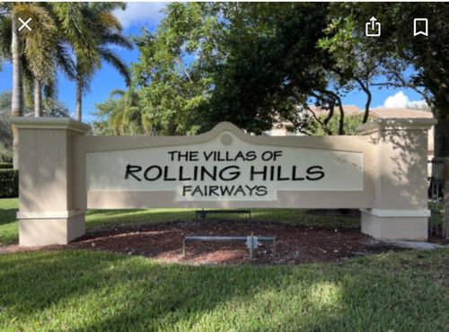 3240-3240 Fairway Cir, Davie, FL, 33328-1943 | Card Image