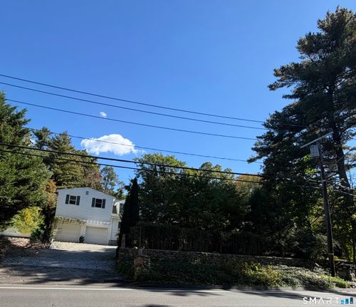 101 Hoyt St, Darien, CT, 06820-3007 | Card Image