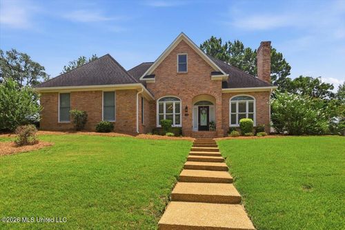 118 Parkside Dr, Brandon, MS, 39042-4215 | Card Image