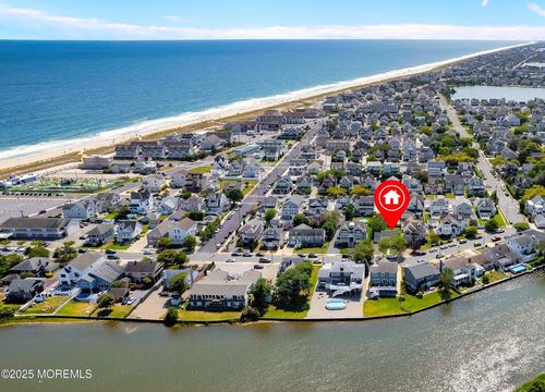110 Trenton Ave, Point Pleasant Beach, NJ, 08742-3254 | Card Image