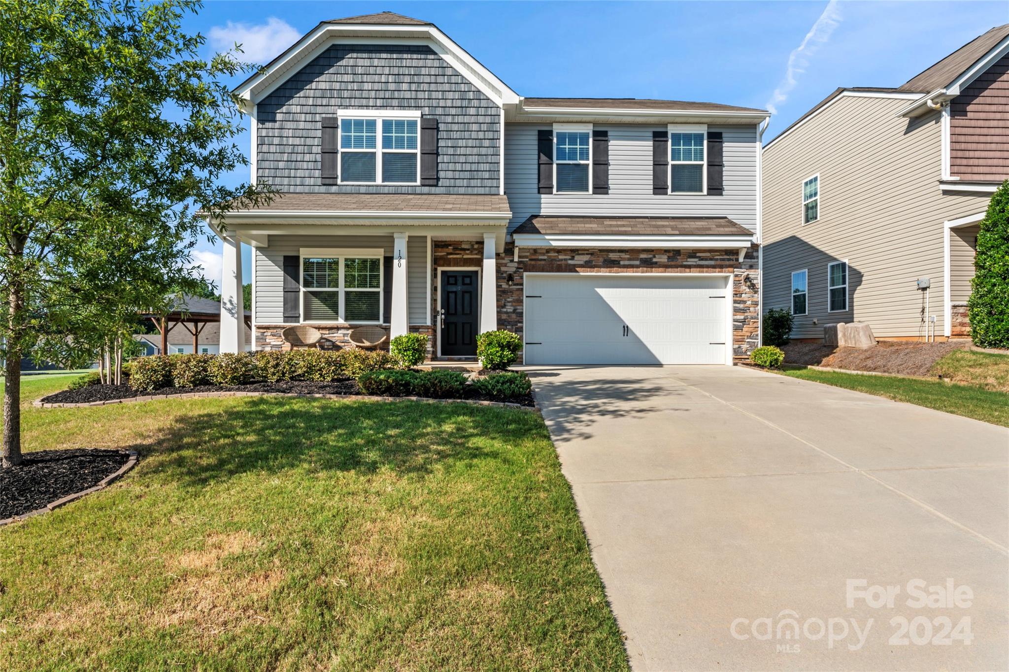 Mackinac Dr, Mooresville, NC 28117