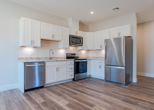 304-18 Sullivan St, Berwick, ME, 03901-2925 | Card Image