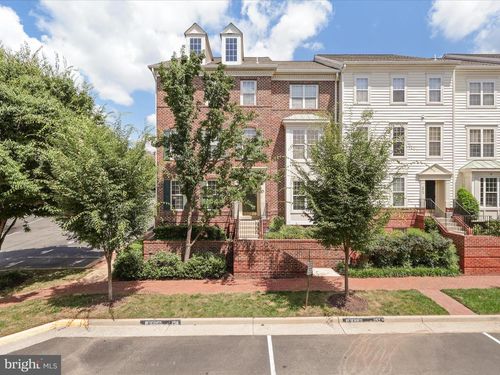 apt-101-8846 Ashgrove House Ln, VIENNA, VA, 22182-5545 | Card Image