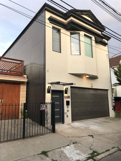 14-11 114th St, College Point, NY, 11356-1439 | Card Image