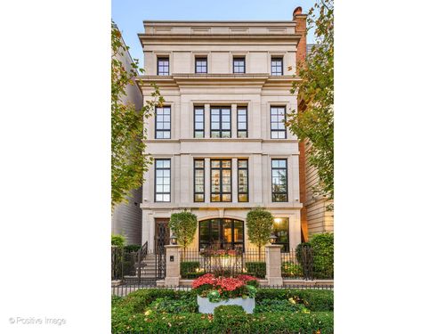 445 W Superior St, CHICAGO, IL, 60654-3496 | Card Image