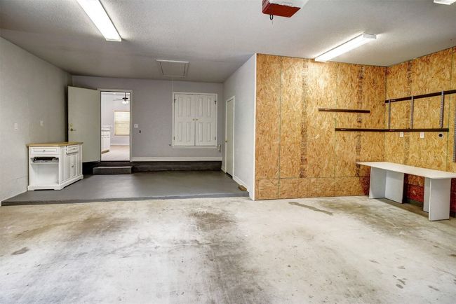 Interior garage | Image 21