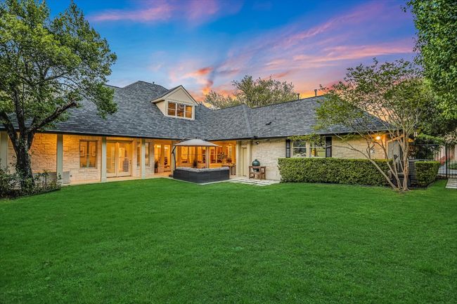 9001 Thickwoods, House other with 4 bedrooms, 5 bathrooms and 2 parking in Austin TX | Image 27