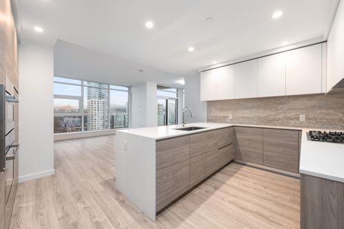 1703-660 Quayside Drive, New Westminster, BC, V3M0P1 | Card Image