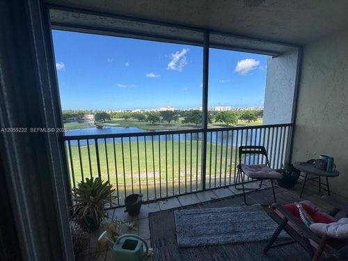 709-3100 W Rolling Hills Cir, Davie, FL, 33328-1960 | Card Image