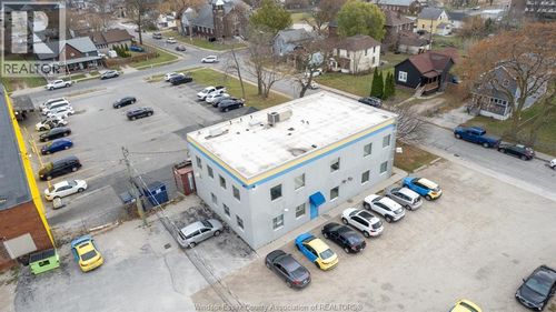 350 Tuscarora St, Windsor, ON, N9A3L7 | Card Image