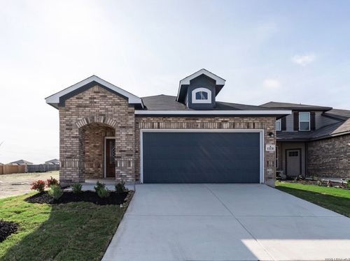 11130 Hollinger Cir, Converse, TX, 78109-0765 | Card Image