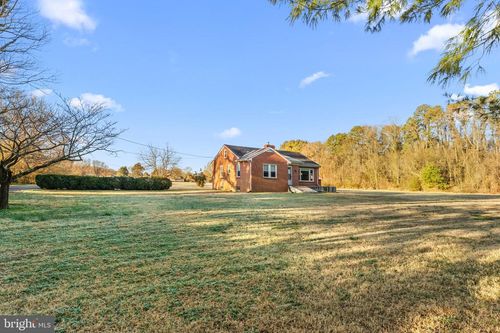 501 Essex St, Tappahannock, VA, 22560 | Card Image