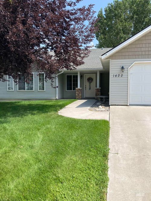1422 N Evergreen St, Jerome, ID, 83338-5155 | Card Image