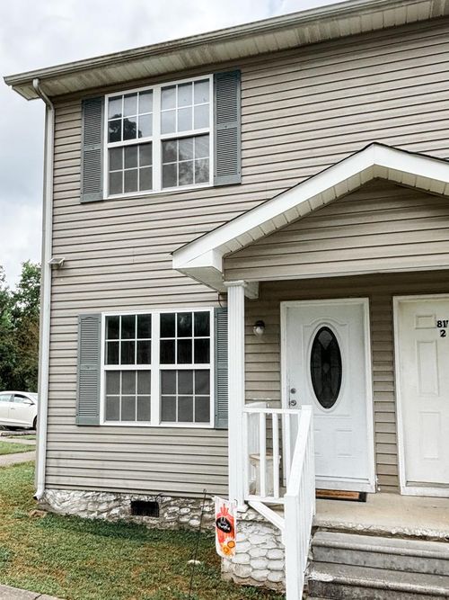 811 Trammell St, Dalton, GA, 30720-2100 | Card Image