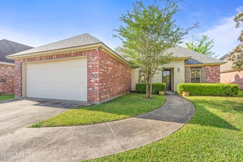 103 Beaufort Cir, Youngsville, LA, 70592-5674 | Card Image