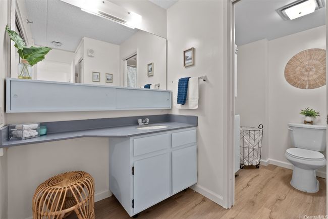 APT-211 - 98-402 Koauka Loop, Condo with 1 bedrooms, 1 bathrooms and 1 parking in Aiea HI | Image 14