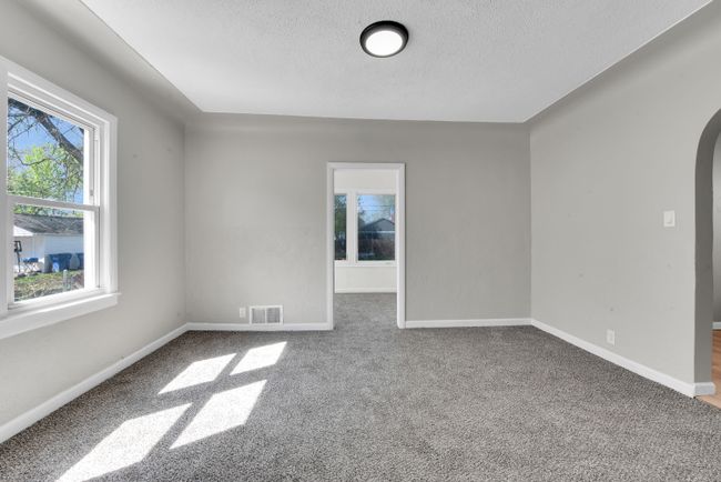 8127 Continental Ave, House other with 4 bedrooms, 1 bathrooms and null parking in Warren MI | Image 7