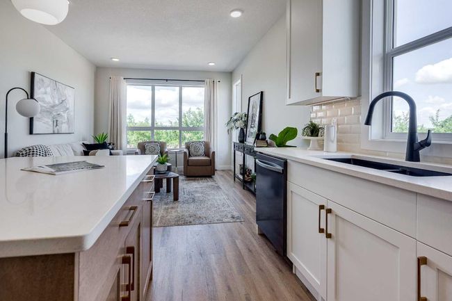 97 Gray Close, Home with 3 bedrooms, 3 bathrooms and 2 parking in Sylvan Lake AB | Image 6