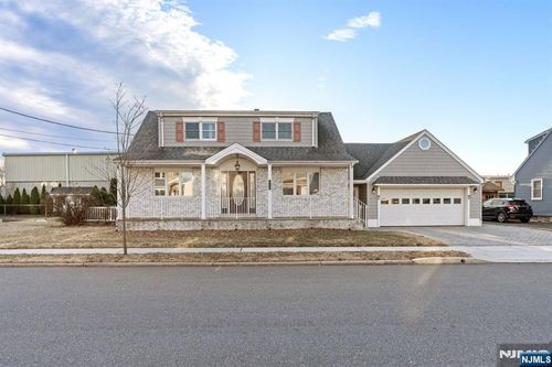 816 Morton St, East Rutherford, NJ, 07073-1609 | Card Image