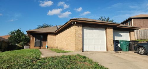 6721-6721 Loma Vista Dr, Fort Worth, TX, 76133-5717 | Card Image
