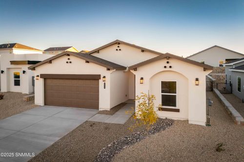 2270 Torreon Rd, Las Cruces, NM, 88012-8080 | Card Image