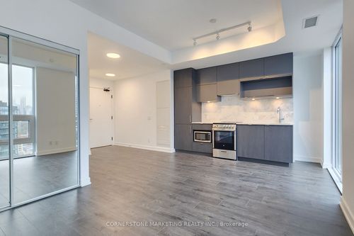 3702-100 Queen St E, Toronto, ON, M5C0B5 | Card Image