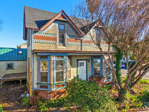 2139 H St, Eureka, CA, 95501-3703 | Card Image