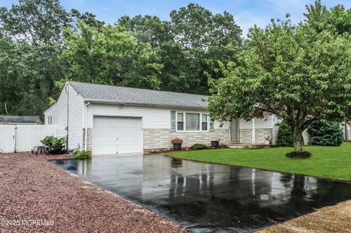 621 Preston St, Brick, NJ, 08723-6429 | Card Image