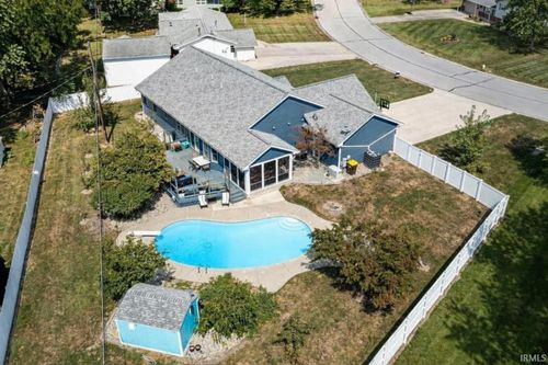 123 Zona Dr, Auburn, IN, 46706-3129 | Card Image