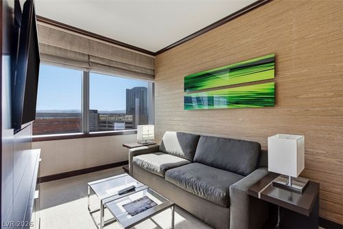 10003-2600 W Harmon Ave, Las Vegas, NV, 89158-4538 | Card Image