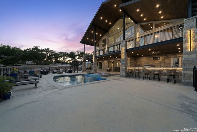 757 County Road 262, House other with 5 bedrooms, 4 bathrooms and null parking in Mico TX | Image 45