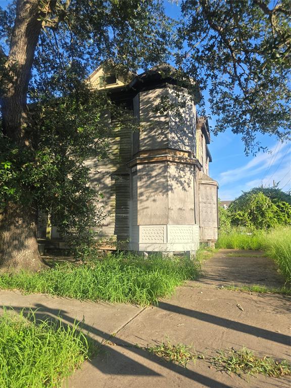 Avenue K , Galveston, TX 77550