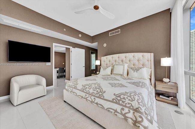 UNIT-3711 - 851 Ne 1 St Ave, Condo with 3 bedrooms, 4 bathrooms and null parking in Miami FL | Image 31