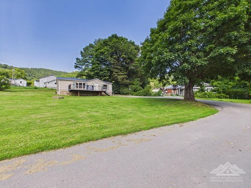 59 Whistle Post Cir, Crumpler, WV, 24868 | Card Image