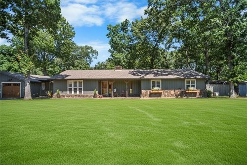 8670 Wild Cherry Dr, Rogers, AR, 72756-8055 | Card Image