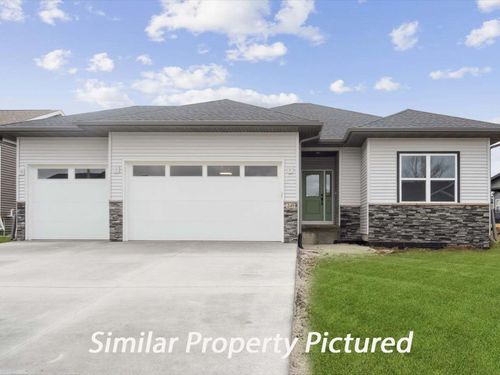 235 Chadwick Ln, Iowa City, IA, 52245-9200 | Card Image