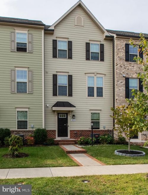 18105 Red Cedar Rd, DUMFRIES, VA, 22026-2965 | Card Image