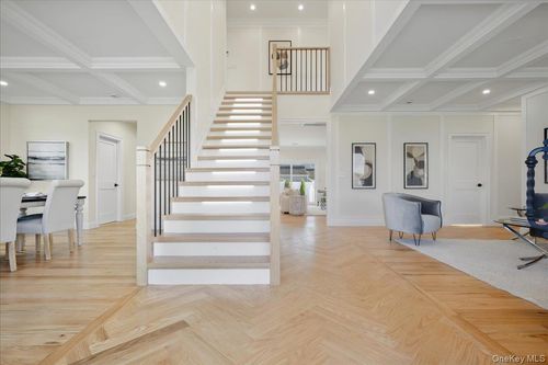 2 Jupiter Ln, Levittown, NY, 11756-4221 | Card Image