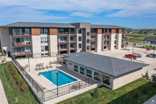 108-3010 Fieldhouse Circle, Manhattan, KS, 66503 | Card Image