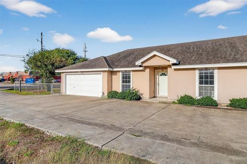 101-6834 Sandra Ln, Corpus Christi, TX, 78414-3178 | Card Image